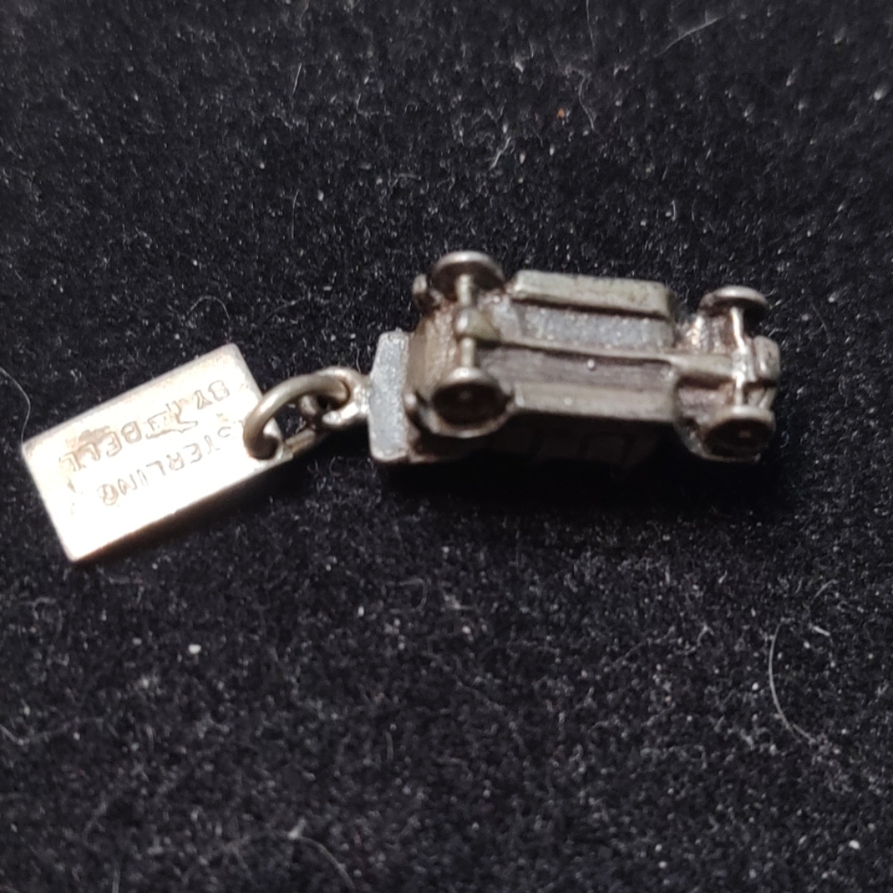 Sterling Silver Cast Antique Automobile Charm - Picture 4 of 4